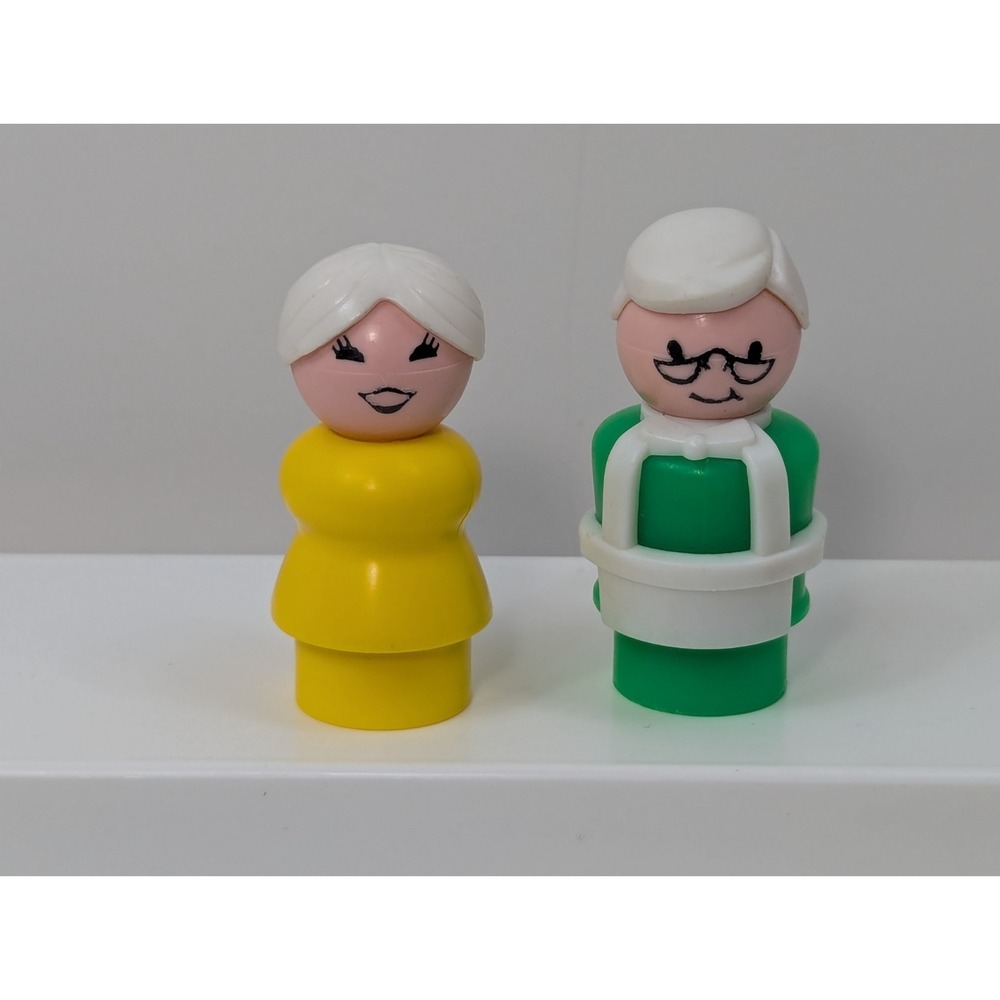 Fisher-Price Little People vintage woman white hair mom grandma shop keeper